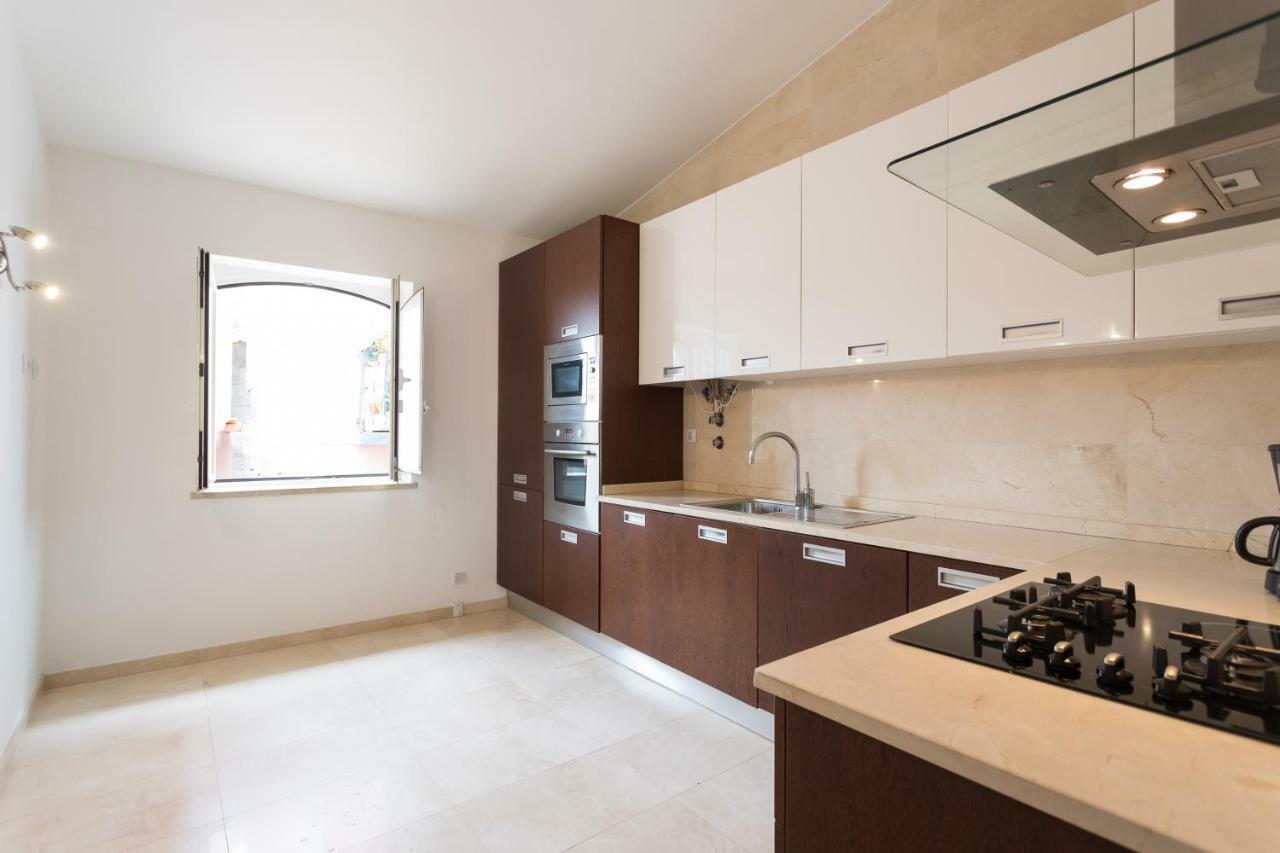 Alfama Modern Two-Bedroom Apartment W/ River View And Parking - By Lu Holidays Lisboa Exteriér fotografie